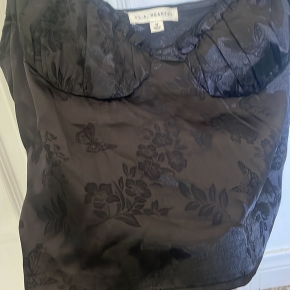 black going out top w/ flower & butterfly print - Picture 3 of 5